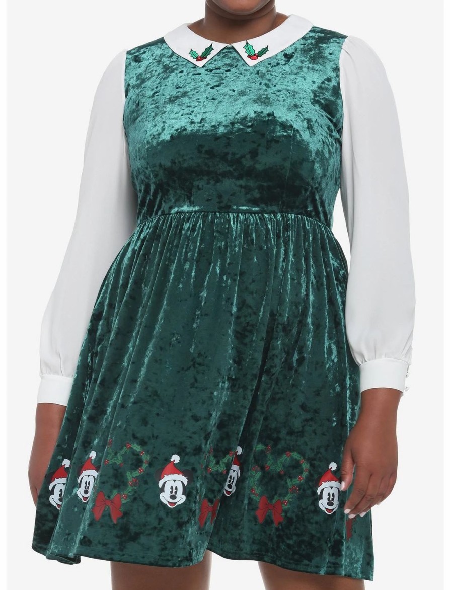 Dresses * | Hunivers Her Universe Disney Holiday Velvet Long-Sleeve Dress Plus Size