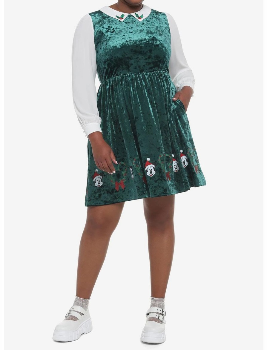 Dresses * | Hunivers Her Universe Disney Holiday Velvet Long-Sleeve Dress Plus Size