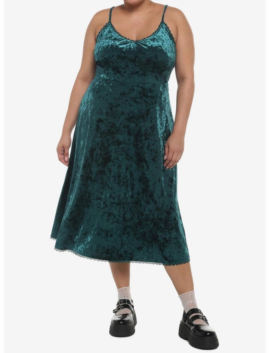 Dresses * | Hunivers Green Velvet Midi Slip Dress Plus Size