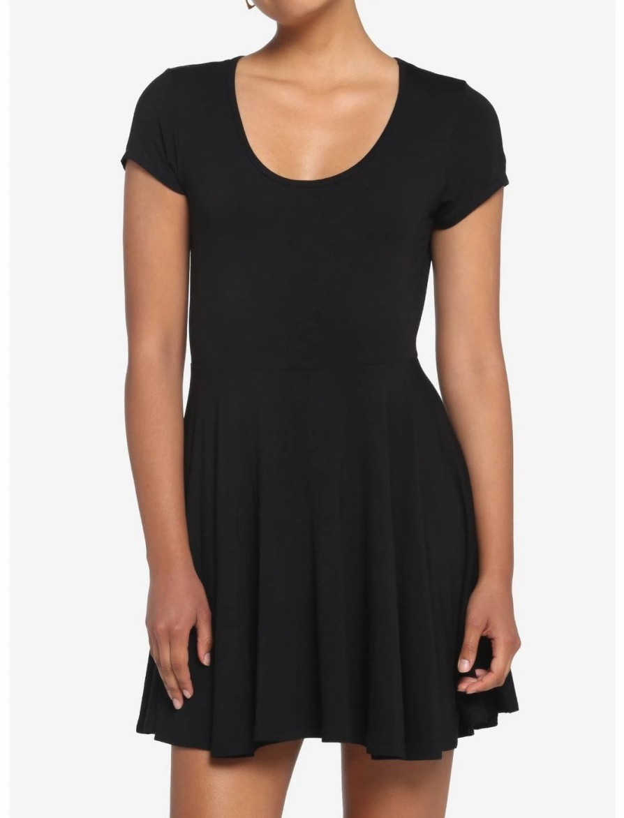 Dresses * | Hunivers Black Skater Dress