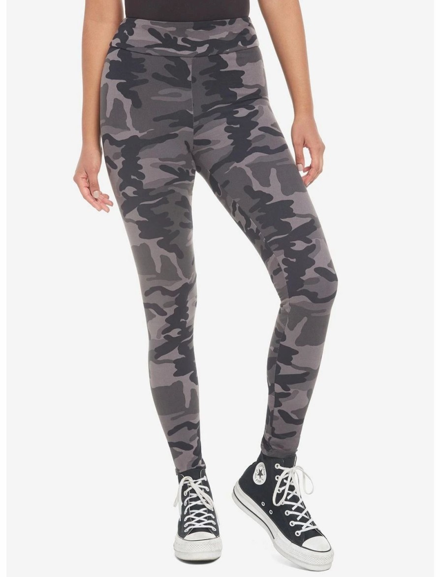 Bottoms * | Hunivers Her Universe Dark Camouflage Leggings