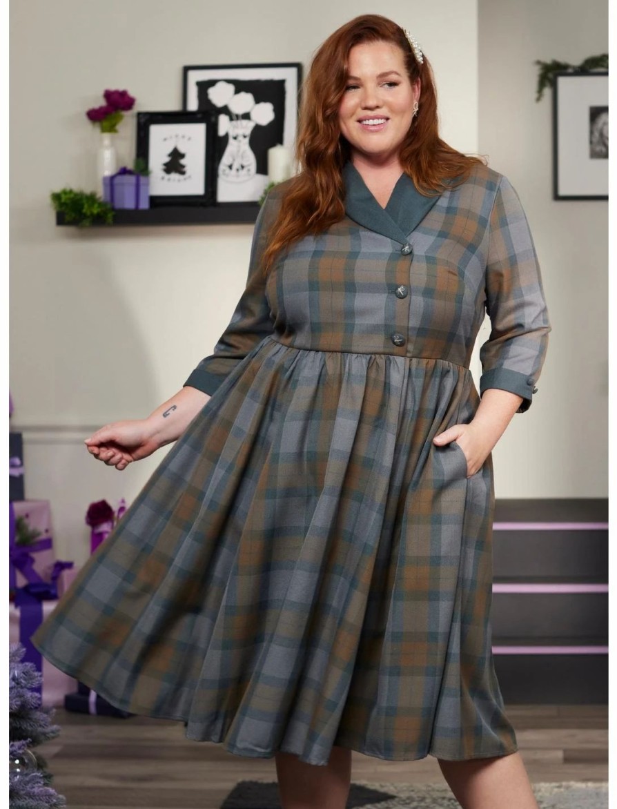 Dresses * | Hunivers Her Universe Outlander Tartan Plaid Swing Dress Plus Size